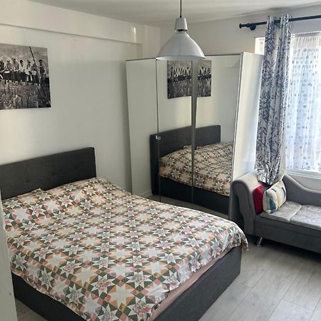 Cosy 2-Bedroom Flat In Finsbury Park, Modern, Convenient & Close To Central London! Exteriör bild